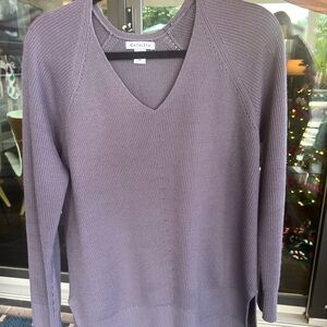 Athleta Hanover v neck sweater, dusty purple, size M